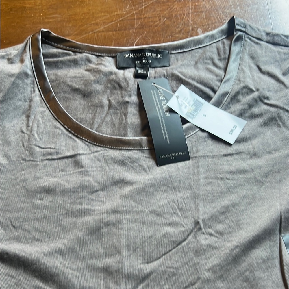 Banana Republic Gray Short Sleeve Tee